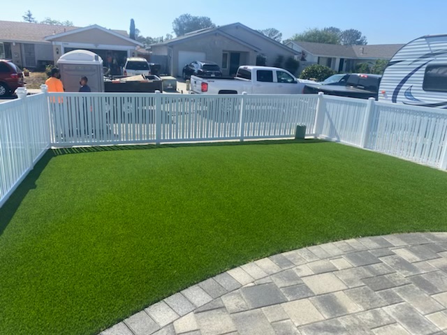 MARINA LANDSCAPE & DESIGN LLC logo